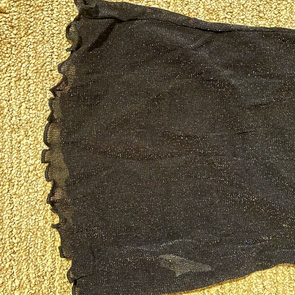 SHEIN glitter lettuce edge long sleeve - Picture 3 of 3